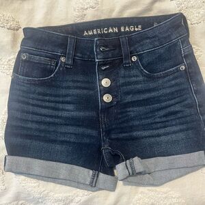 American Eagle teen shorts. Size 00 in great condition